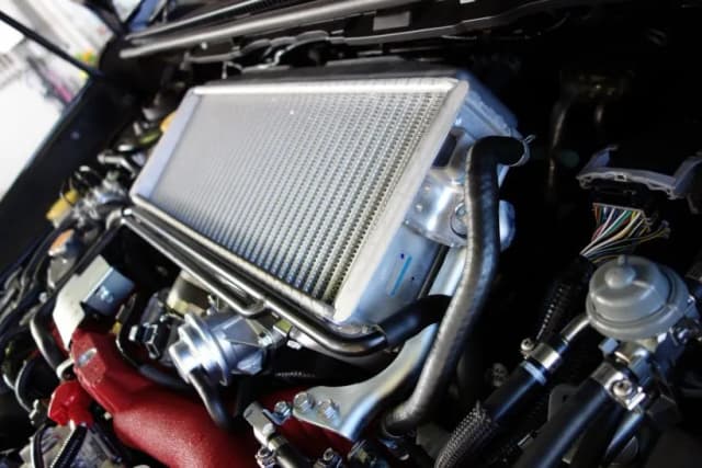 Uszkodzony intercooler w dieslu objawy, które mogą kosztować cię fortunę Uszkodzony intercooler w dieslu objawy, które mogą kosztować cię fortunę